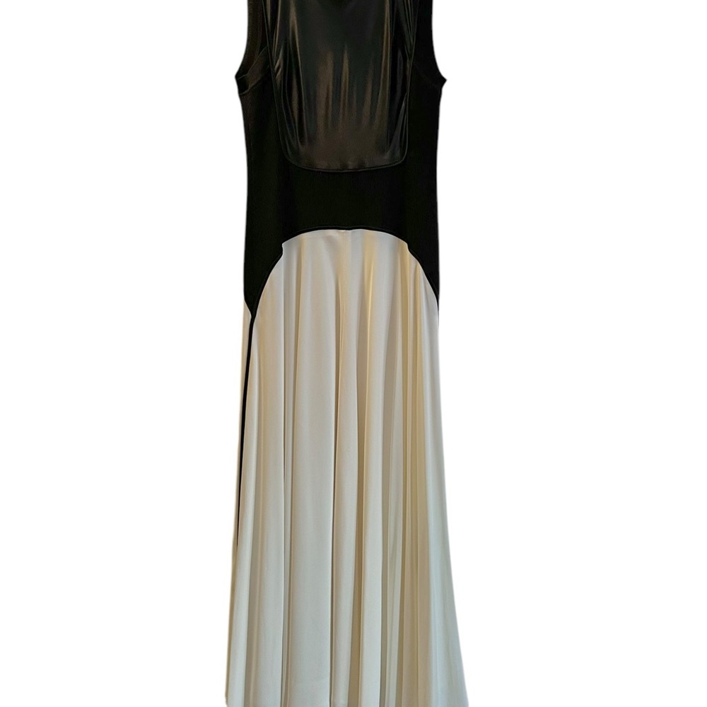 DKNY Elegant Black and White Sleeveless Dress